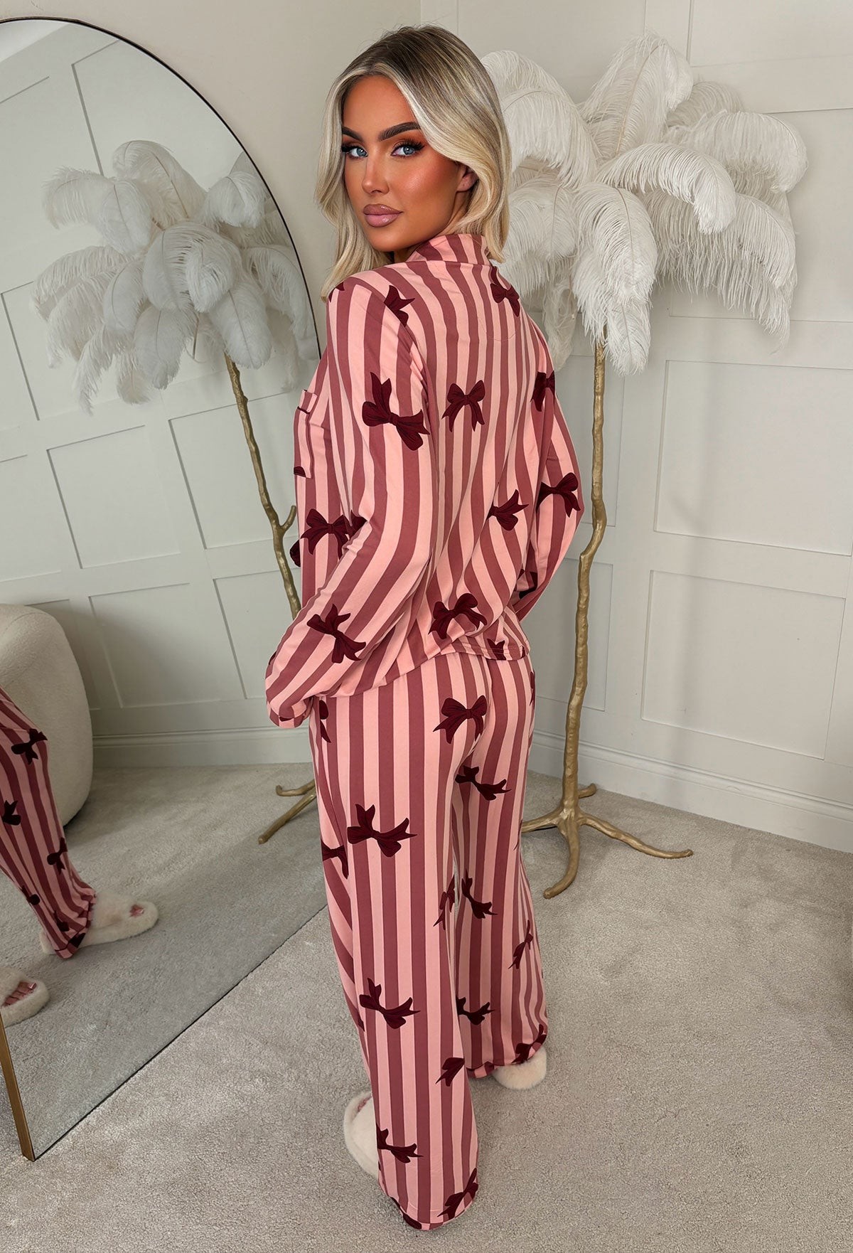 Dream Girl Burgundy Bow Print Pyjama Set view 3